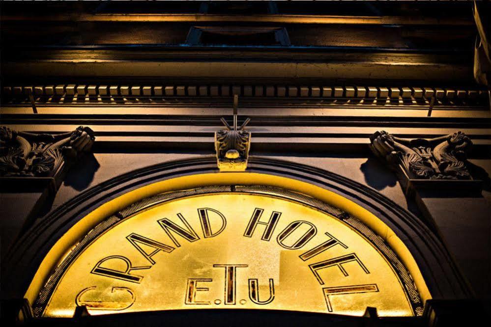 Grand Hotel & Spa Uriage Saint-Martin-dʼUriage Kültér fotó
